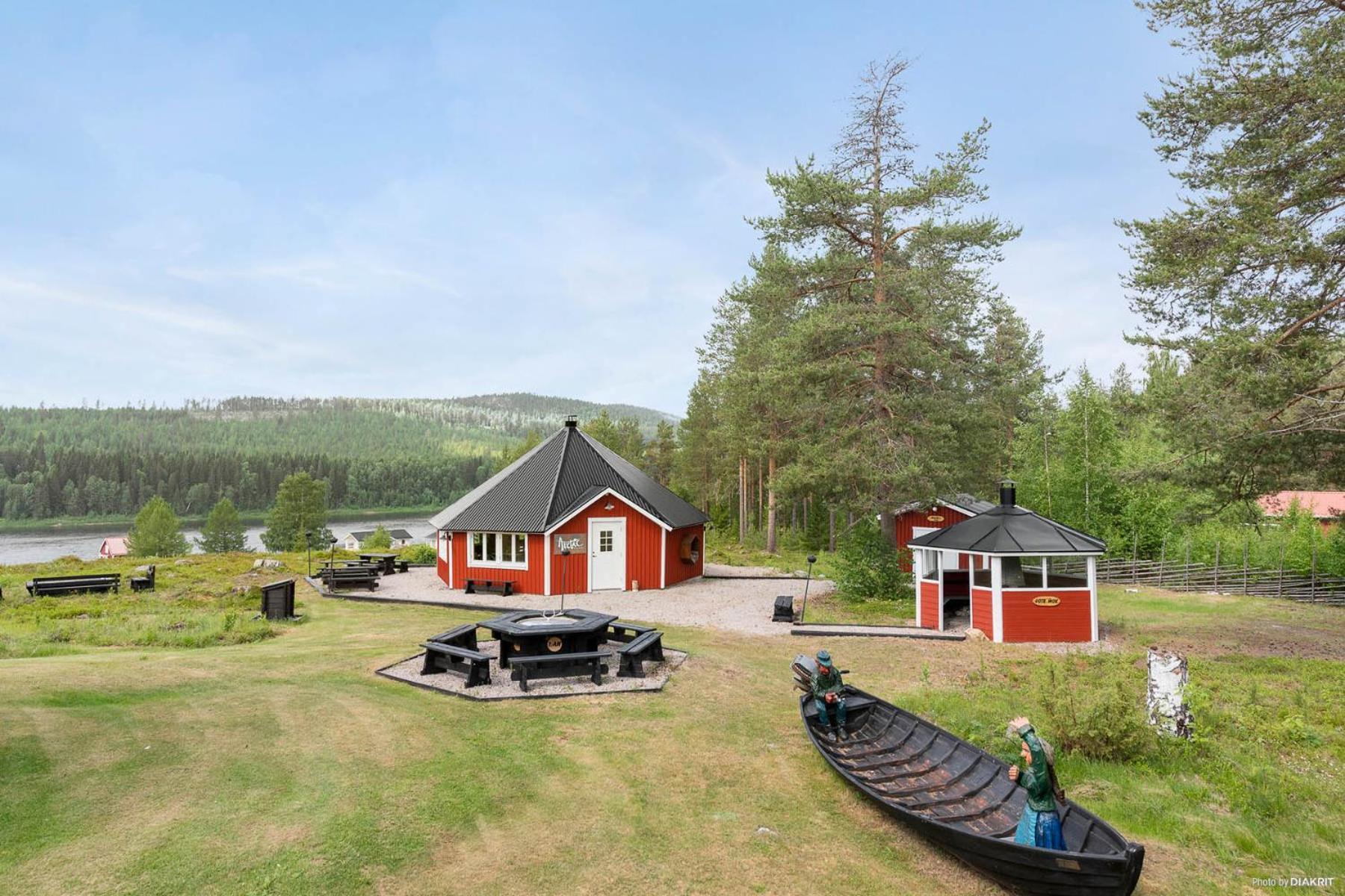 Villa Arctic Ranch à Överkalix Extérieur photo
