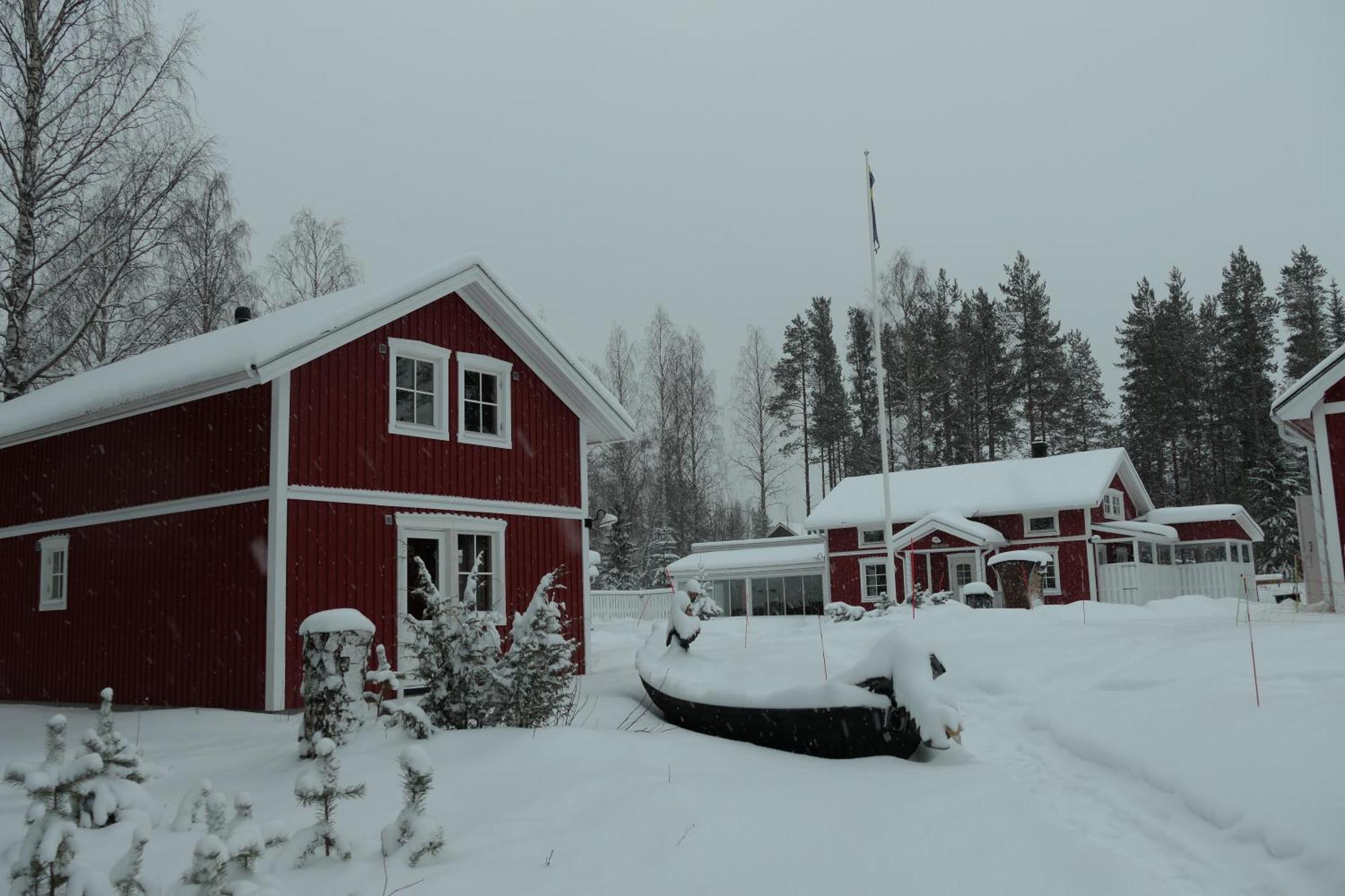 Villa Arctic Ranch à Överkalix Extérieur photo