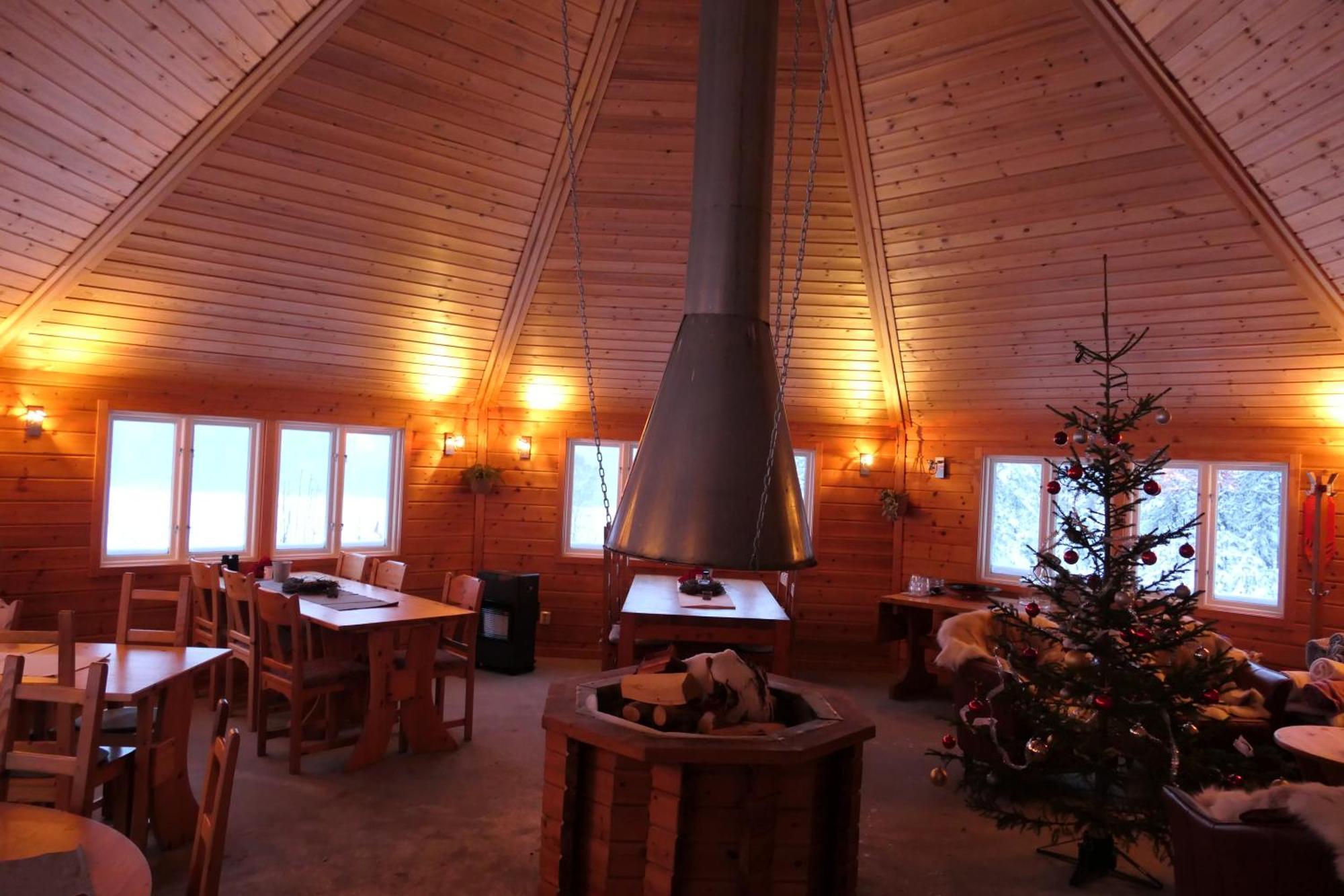Villa Arctic Ranch à Överkalix Extérieur photo