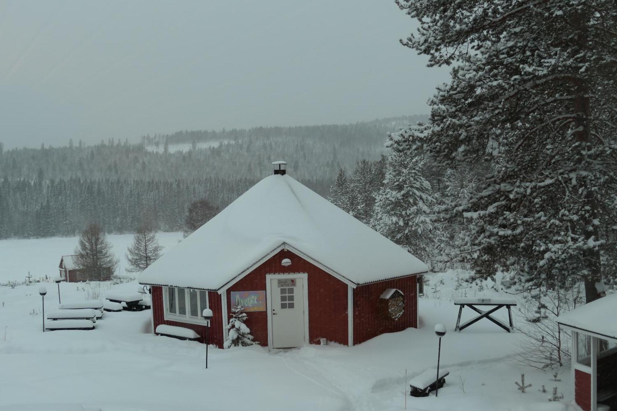 Villa Arctic Ranch à Överkalix Extérieur photo
