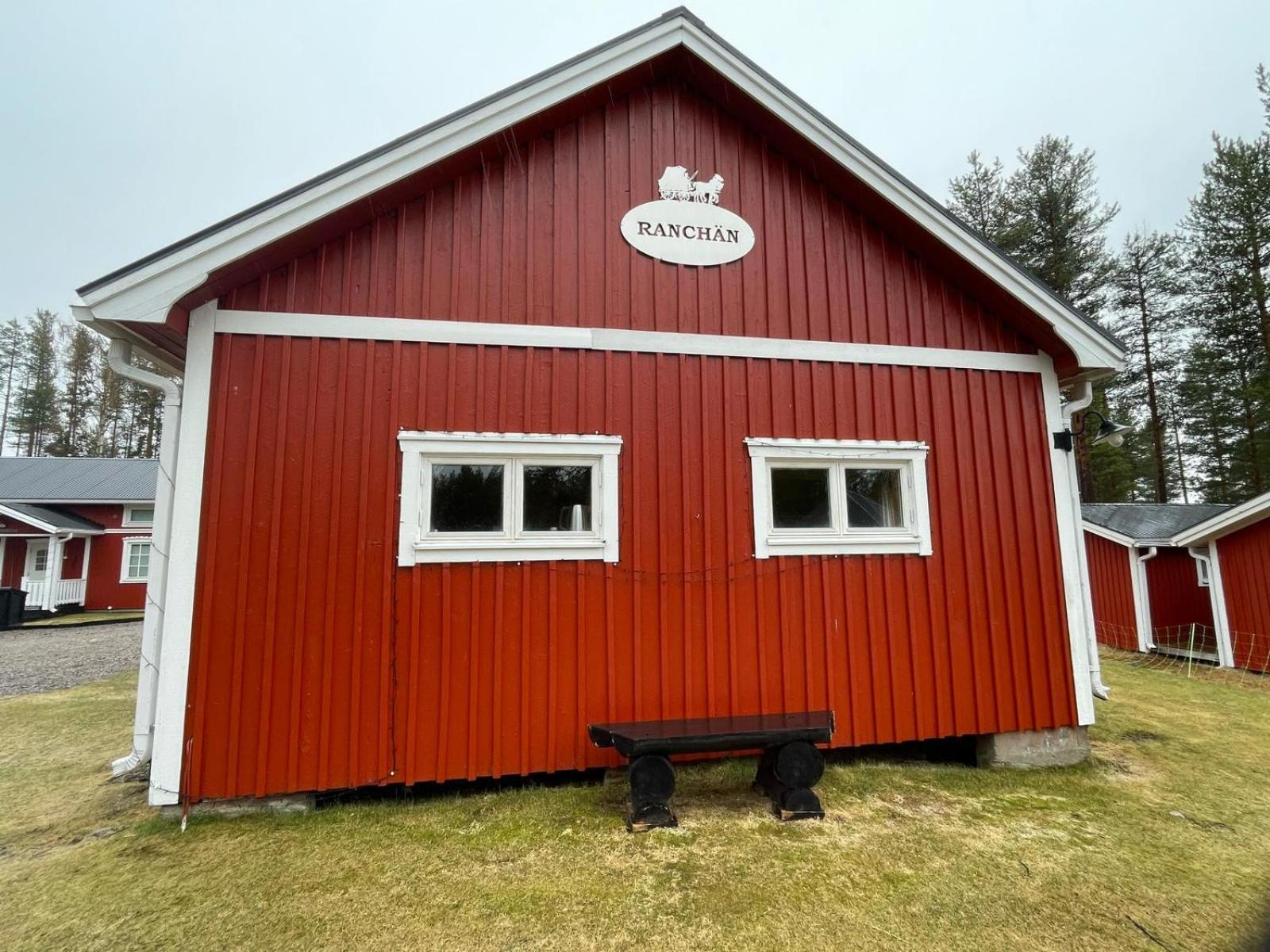 Villa Arctic Ranch à Överkalix Extérieur photo